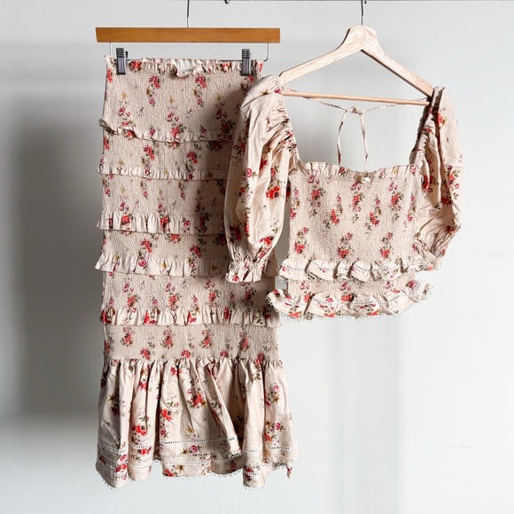 NWT V. Chapman Leilani Top + Linnea Skirt Set in Natural Dainty Floral Sz 2 - Picture 1 of 13